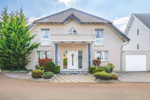 Vorderansicht - 6 Zimmer Einfamilienhaus zum Kaufen in Herzogenrath