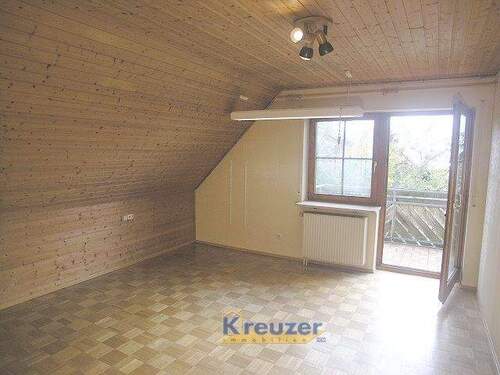 Mittleres Zimmer OG / Balkon - 