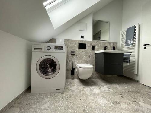 Einrichtungsvorschlag ETW Nr. 5_Bad m. Waschmaschine - 