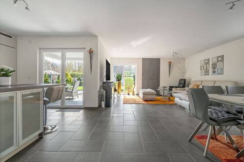 Wohnzimmer - Einfamilienhaus mit 125,90 m&sup2; in Eberswalde zum Kaufen