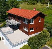 Freistehendes Einfamilienhaus in Feldrandlage mit großzügigen Terrassenflächen - Calw-Heumaden