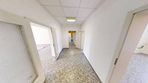 Flur - 5 Zimmer Büro in Chemnitz