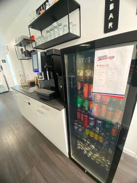 Coffeebar mit Getränkekühlschrank - Büro in Koblenz zur Miete