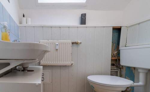 WC - 