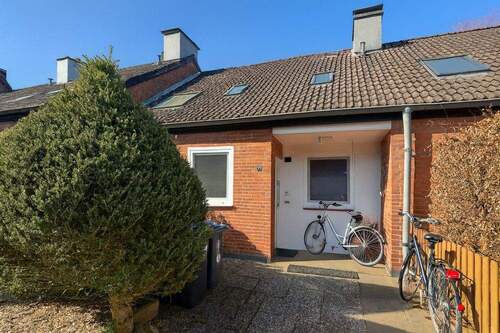 Hauseingang - 4 Zimmer Reihenmittelhaus in Lüneburg