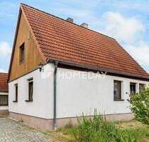 Freistehendes EFH mit Garten, Garage & Nebengebäude auf 640?m² Erbbaugrundstück in Zwenkau