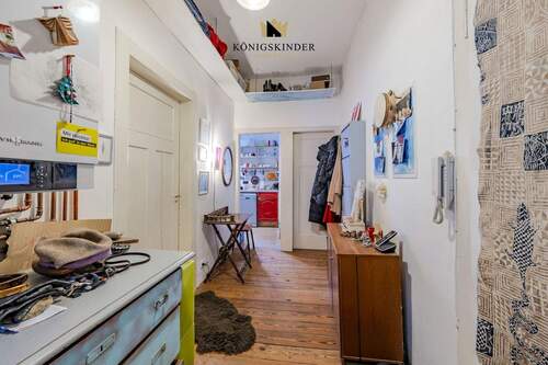 Flur Zugang Küche / Bad / sep. WC - Etagenwohnung mit 76,00 m&sup2; in Stuttgart zum Kaufen