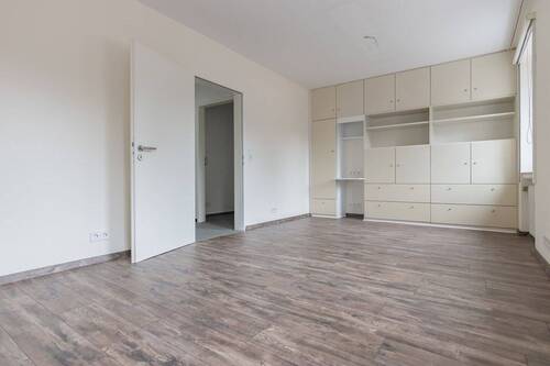 Praxisraum - 8 Zimmer Büro in Achim