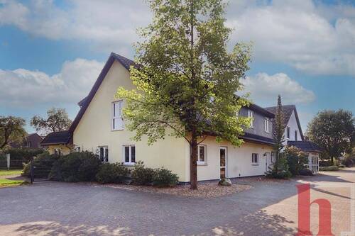 Außen - Sehr interessante Liegenschaft! Ehemalige Pflegeeinrichtung (großes Wohnhaus) in Wagenfeld