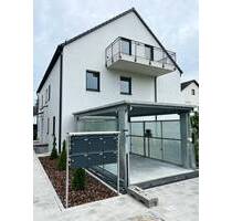Mit KfW 55 Förderung - 2-Zimmer-Wohnung im DG mit Balkon - Regensburg Konradsiedlung-Wutzlhofen