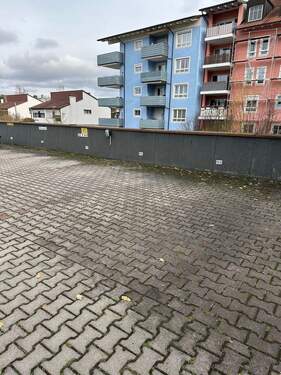 Außenstellplatz vorhanden - Etagenwohnung mit 38,30 m&sup2; in Straubing zur Miete