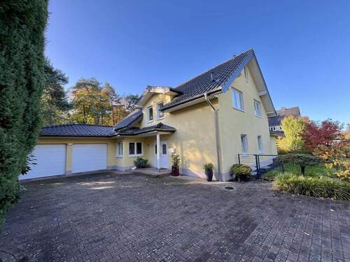 Außenansicht - 6 Zimmer Mehrfamilienhaus, Wohnhaus in Leverkusen