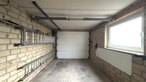 Garage - 