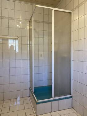 Dusche EG - 