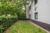 Vorgarten von der Straßenseite - 