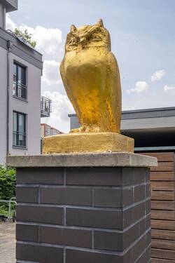 Detailansicht Skulptur im Innenhof - 
