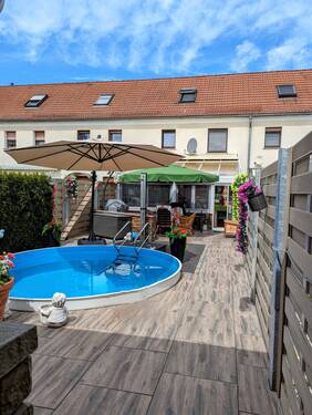 Rückansicht - Elegantes Reihenhaus mit hochwertiger Ausstattung