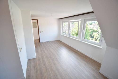 Zimmer Wohnung DG - 
