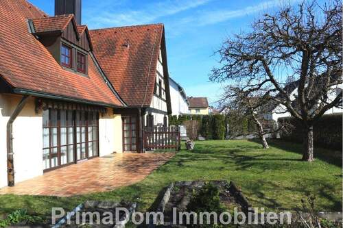 Terrasse mit Garten - 7 Zimmer Mehrfamilienhaus, Wohnhaus in Nürnberg