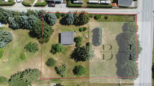 Drohnenansicht - Pölzig: Grundstück in Wohngebietslage mit ca. 1.450?m² Fläche
