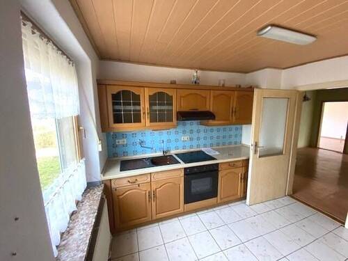 Küche mit Fenster - 3 Zimmer Bungalow in Hainspitz