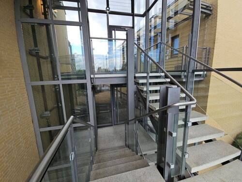 Treppenhaus k.jpg - Etagenwohnung mit 56,20 m&sup2; in Schöneiche bei Berlin zum Kaufen