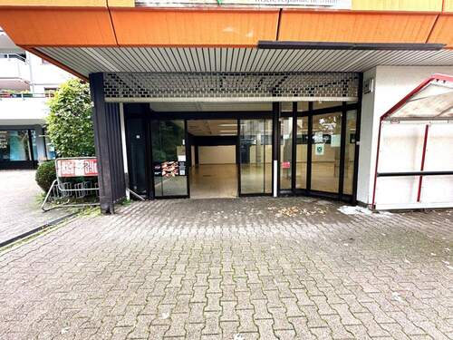 Eingangsbereich Ladenfläche aussen - 