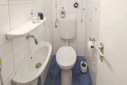 WC - 