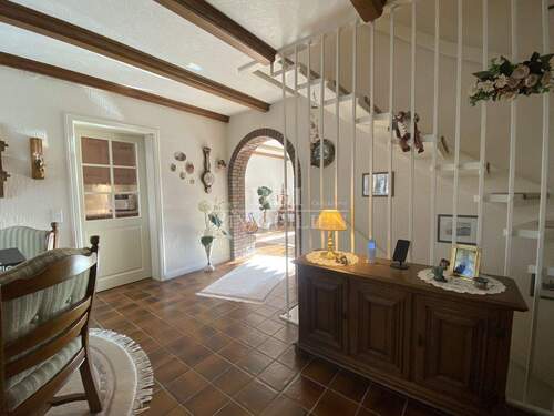 Essbereich mit offener Treppe - 