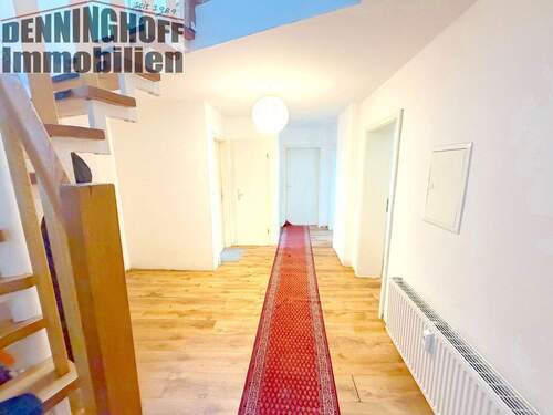 Diele - 4 Zimmer Etagenwohnung zum Kaufen in Dortmund