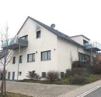 Schöne 2-Zimmerwohnung - Balkon - Parkett - Duschbad mit Fenster - Außenstellplatz - Lonnerstadt