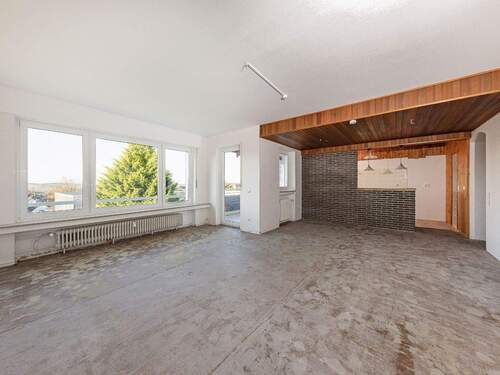 Wohn-/Esszimmer mit Küche (Ist-Zustand) - 4 Zimmer Etagenwohnung zum Kaufen in Ennepetal