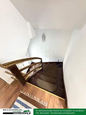 Treppenhaus - 7 Zimmer Einfamilienhaus in Schwarzenbach am Wald