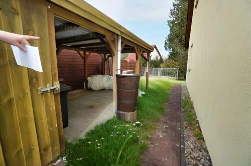 Carport mit Schuppen - 4 Zimmer Einfamilienhaus in Erkner