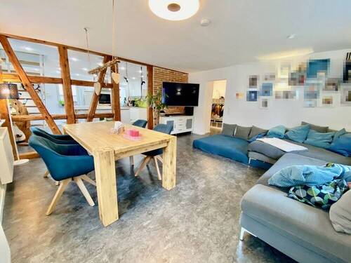  Wohnzimmer EG Whg 1 - 1 Zimmer Mehrfamilienhaus, Wohnhaus zum Kaufen in Ludwigsburg / Pflugfelden