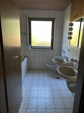 Badezimmer EG - Doppelhaushälfte mit 142,00 m&sup2; in Vaihingen/Enz Ensingen zum Kaufen