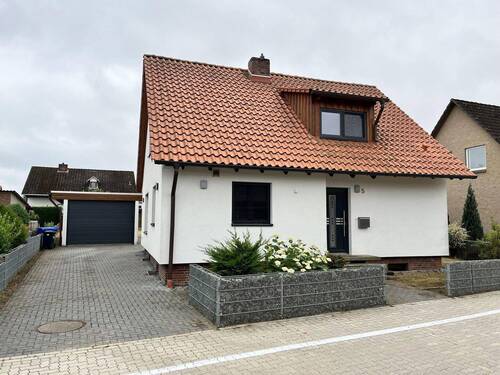 Bild 2 - 4 Zimmer Einfamilienhaus zum Kaufen in Hankensbüttel