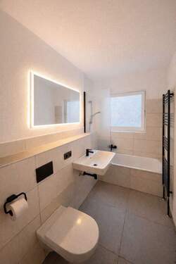 Badezimmer - 2 Zimmer Etagenwohnung in Homburg