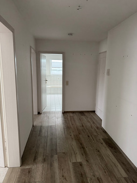 Diele - Terrassenwohnung mit 76,00 m&sup2; in Bad Kissingen zur Miete