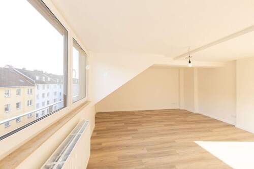 Zimmer 1 - 2 Zimmer Etagenwohnung zur Miete in Düsseldorf
