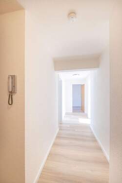 Diele - Blick vom Eingang - 