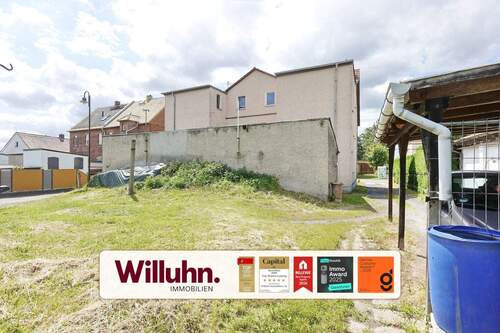 Titel - Sanierungsbedürftiges Mehrfamilienhaus 