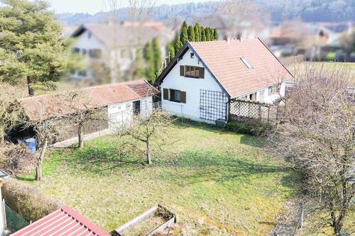 West-Seite - Einfamilienhaus mit 732 m² Grundstück - ländlicher Flair, zentrumsnah wohnen in Trostberg