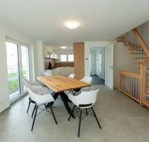 Einzigartiges Grundstück StelleRoter Berg: NEUBAU Doppelhaushälfte - MUSTERHAUS SAMSTAGS GEÖFFNET - Sindelfingen Nord