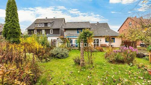 Außenansicht 2 - Einfamilienhaus mit 196,00 m&sup2; in Bad Salzdetfurth zum Kaufen