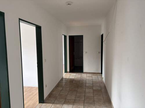 Diele - 3 Zimmer Etagenwohnung zum Kaufen in Bad Reichenhall