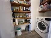 Abstellraum mit Waschmaschinenanschluss - 