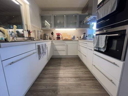 Einbauküche mit Markengeräten - 