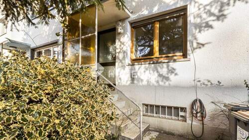 Außenansicht 3 - 8 Zimmer Reihenmittelhaus zum Kaufen in Frankfurt am Main