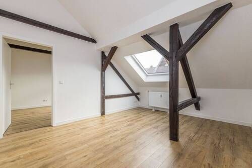 Zimmer 1 - Stilvolles Wohnen auf ca. 50m² - 2-Zimmer-Dachgeschosswohnung in Leipzig